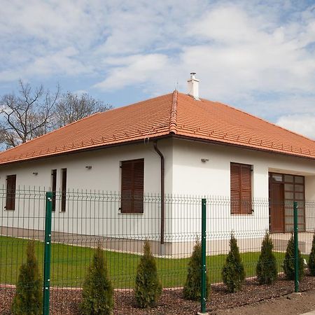 Hotel Kakasszeki Vendeghaz Székkutas Zewnętrze zdjęcie