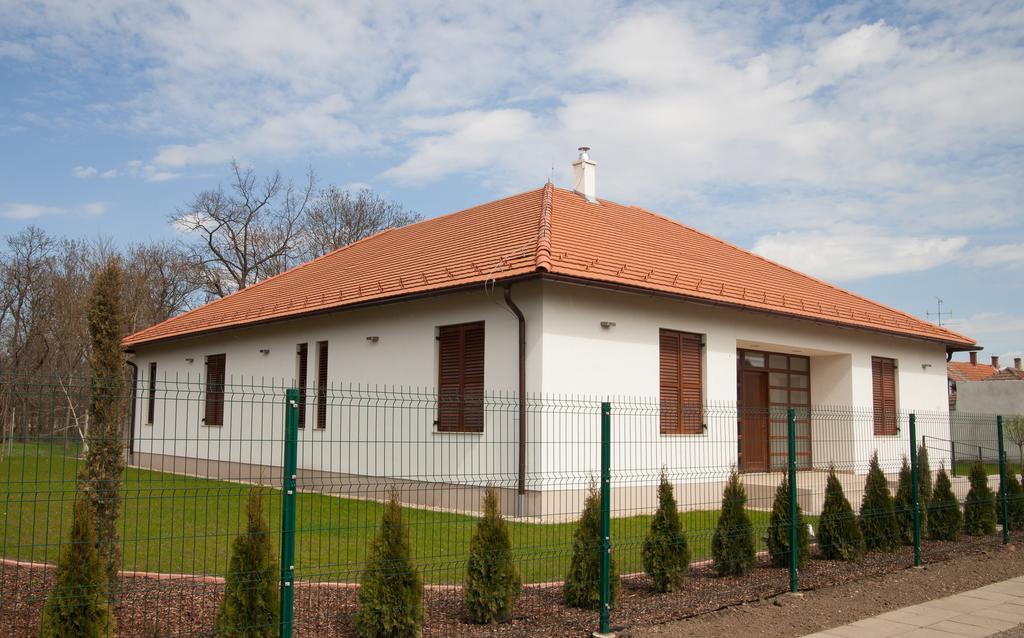 Hotel Kakasszeki Vendeghaz Székkutas Zewnętrze zdjęcie